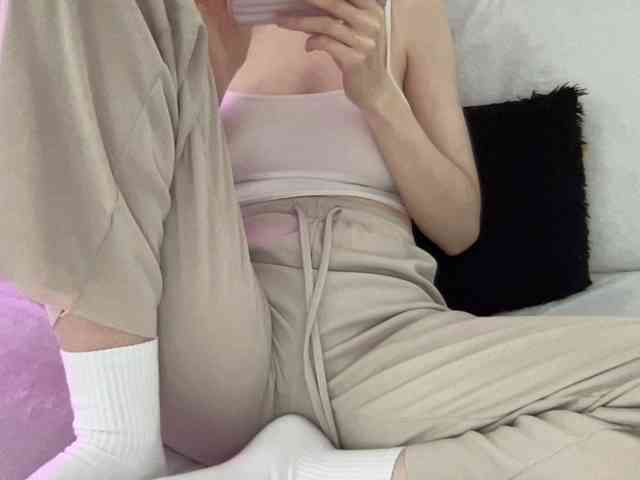 BestyBoobs webcam