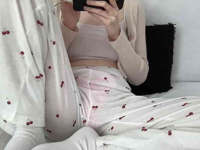 BestyBoobs webcam