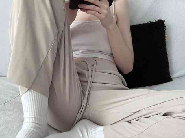 BestyBoobs webcam