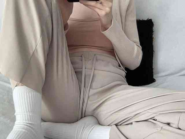 BestyBoobs webcam