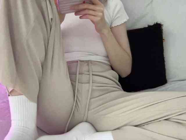 BestyBoobs's webcam live show