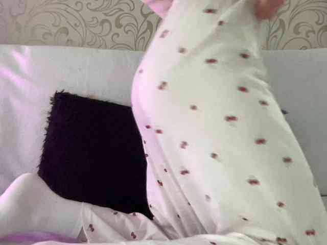 BestyBoobs webcam