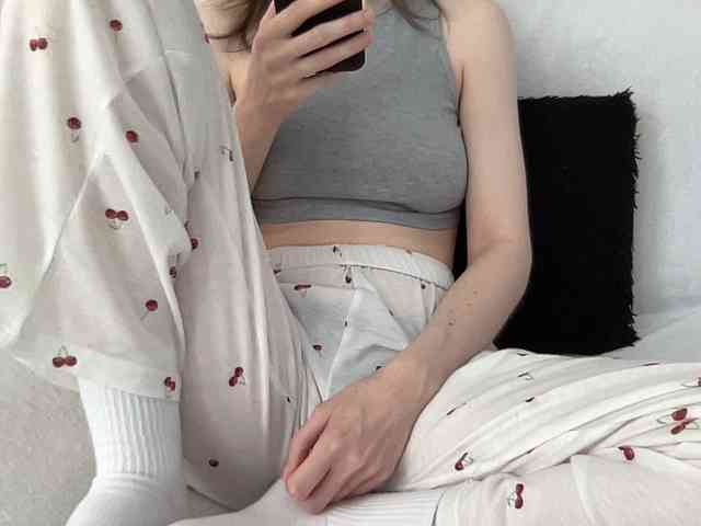 BestyBoobs webcam