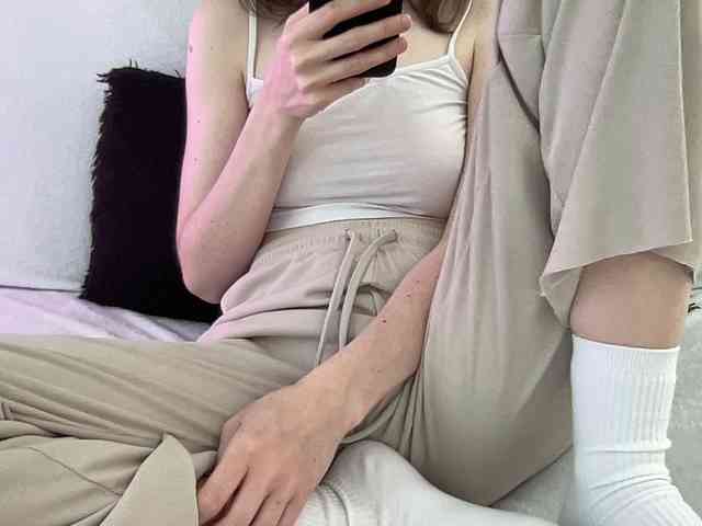 BestyBoobs webcam