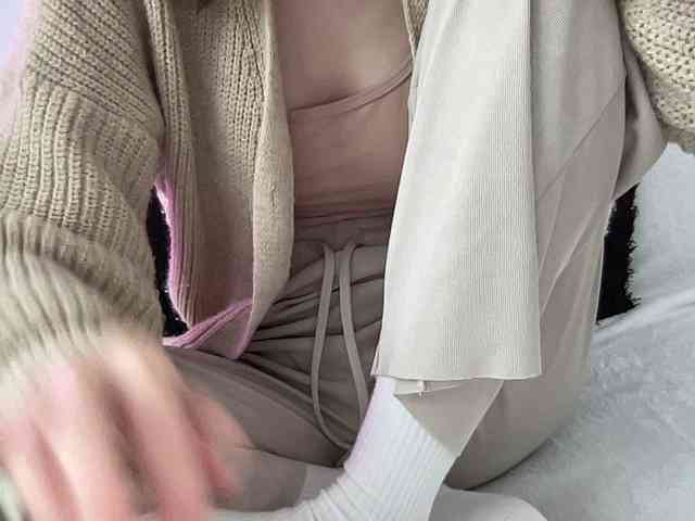 BestyBoobs webcam