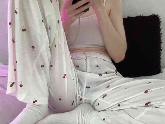 BestyBoobs webcam