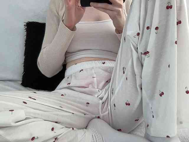 BestyBoobs webcam