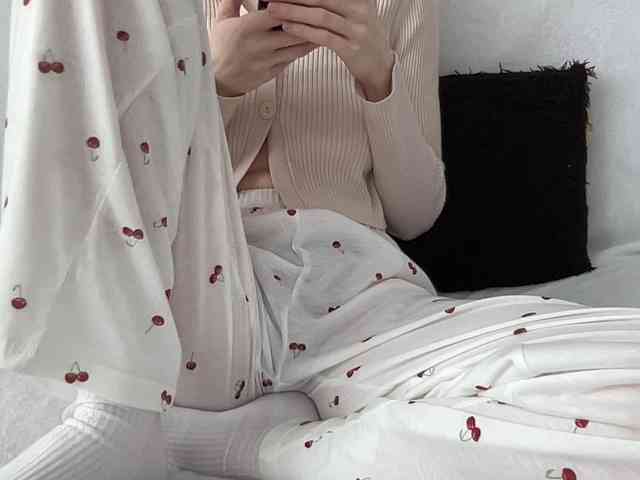 BestyBoobs webcam