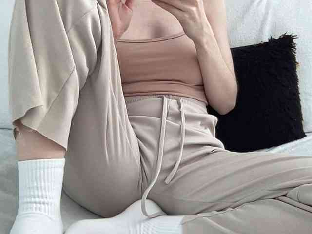 Модель: BestyBoobs