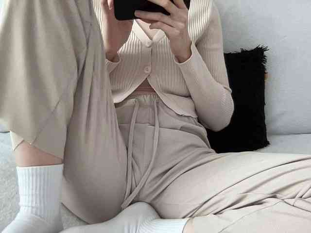 BestyBoobs webcam