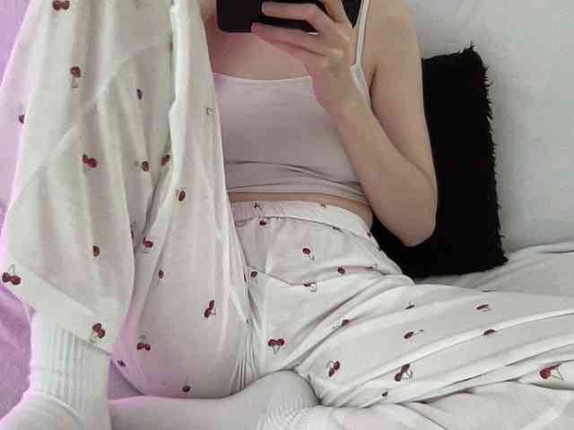 BestyBoobs webcam