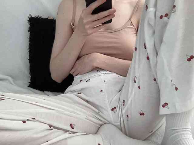 Модель: BestyBoobs
