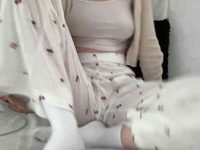 BestyBoobs webcam