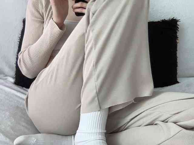 BestyBoobs webcam