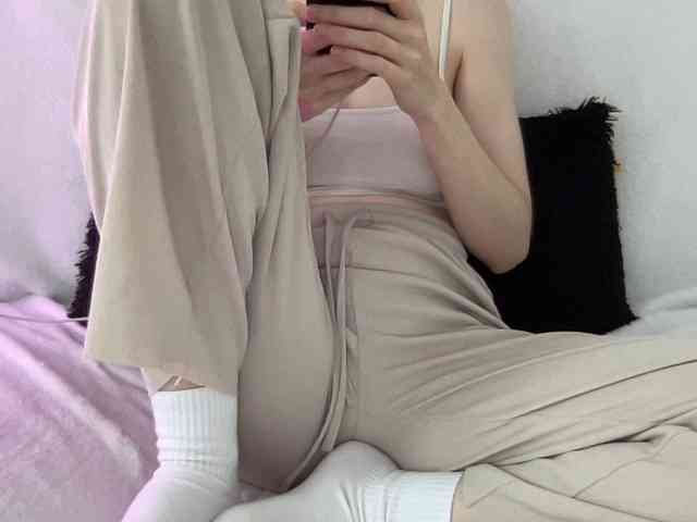 BestyBoobs webcam