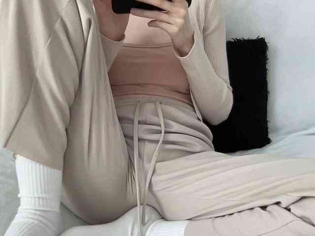 BestyBoobs webcam