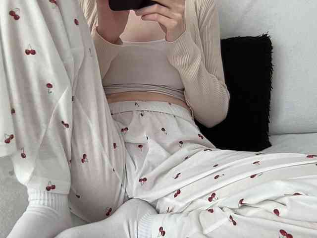 BestyBoobs webcam