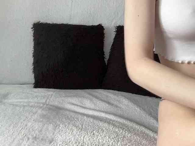 BestyBoobs webcam