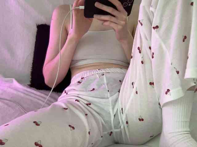 BestyBoobs webcam