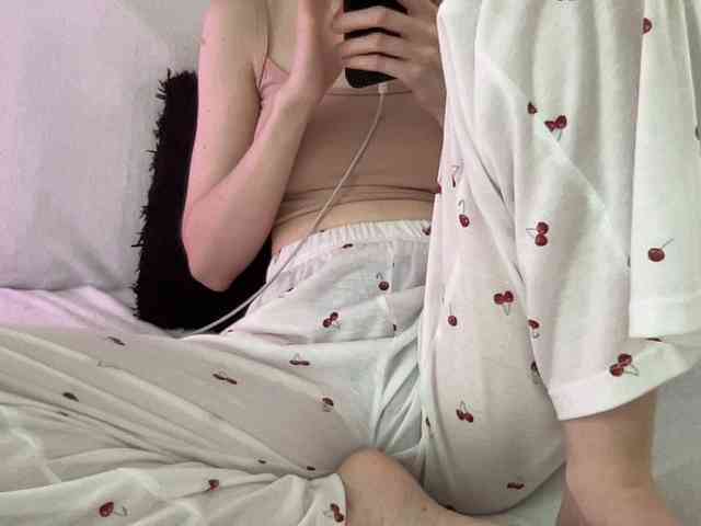 BestyBoobs webcam