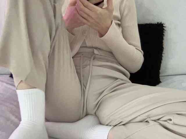 Модель: BestyBoobs