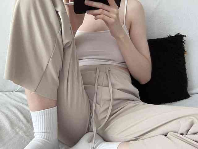 BestyBoobs webcam