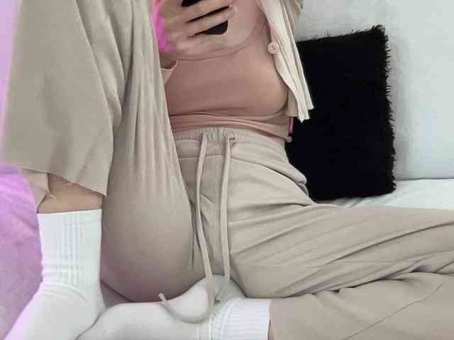 BestyBoobs webcam