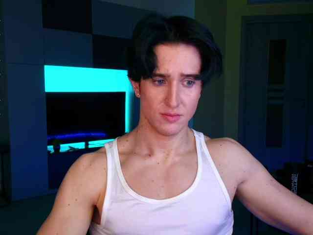 JustChrisHere Live Webcam on BongaCams