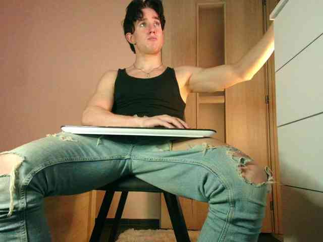 JustChrisHere Sex Cam Show