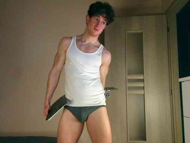 JustChrisHere Sex Cam Show