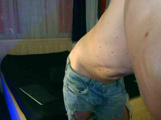 JustChrisHere Sex Cam Show