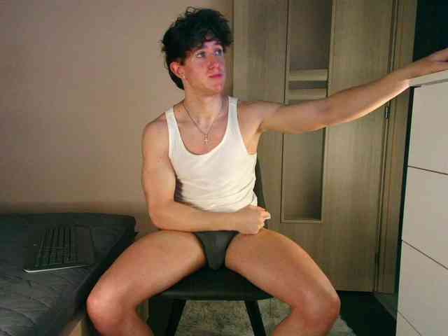 JustChrisHere Sex Cam Show