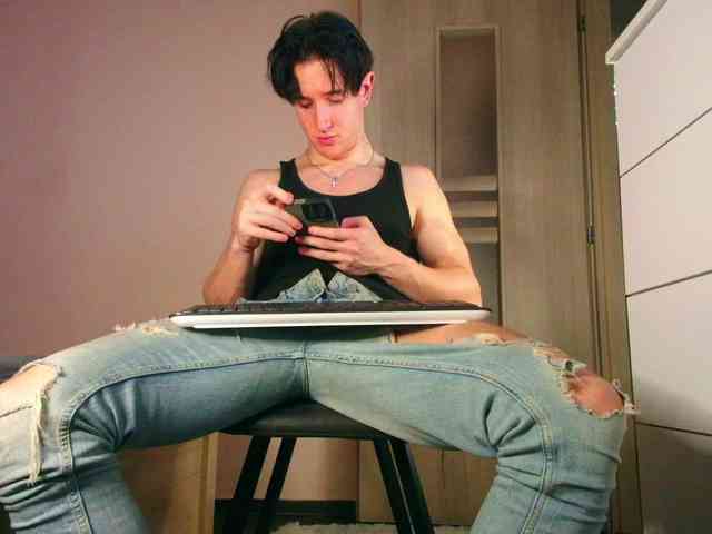 JustChrisHere Sex Cam Show