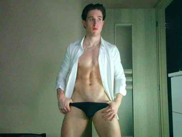 JustChrisHere Sex Cam Show