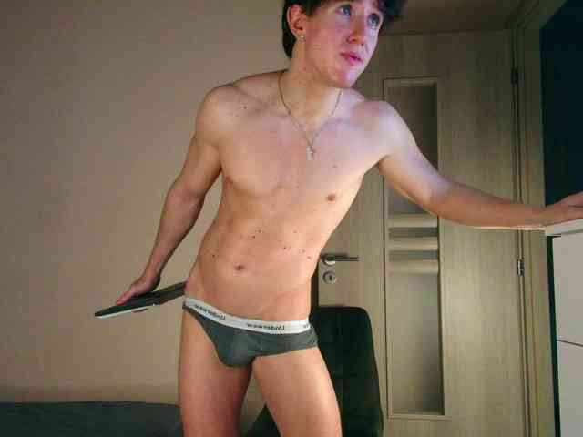 JustChrisHere Sex Cam Show