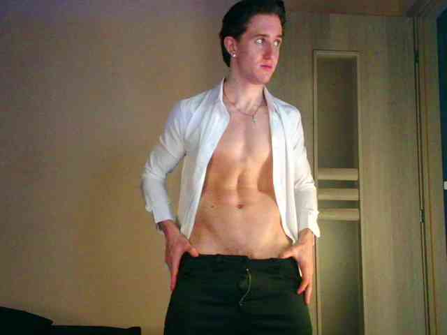 JustChrisHere Sex Cam Show