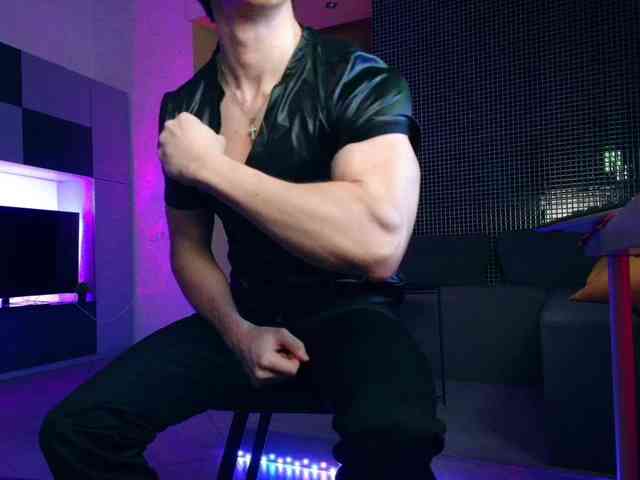 JustChrisHere Sex Cam Show