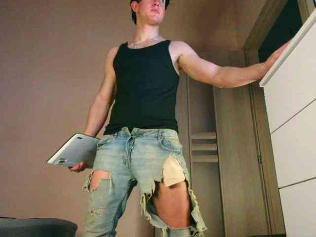 JustChrisHere Sex Cam Show