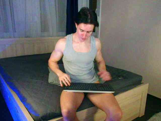 JustChrisHere Sex Cam Show