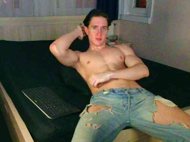 JustChrisHere Sex Cam Show