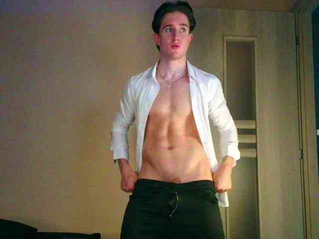 JustChrisHere Sex Cam Show