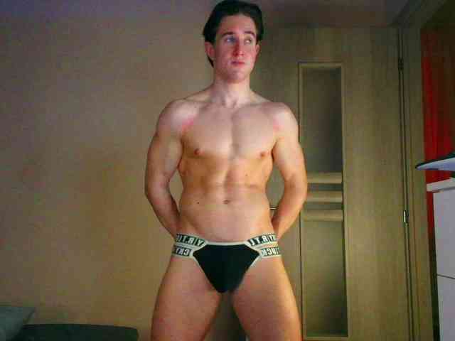 JustChrisHere Sex Cam Show