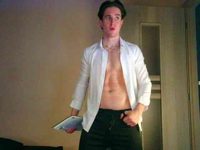 JustChrisHere Sex Cam Show