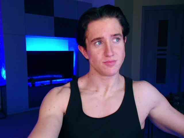 JustChrisHere Live Webcam on BongaCams