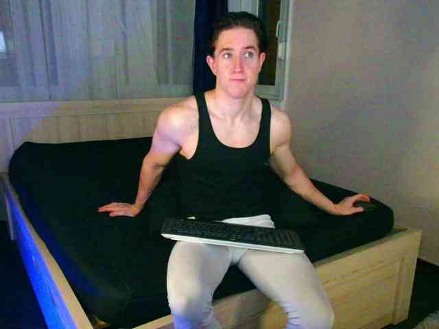 JustChrisHere Sex Cam Show