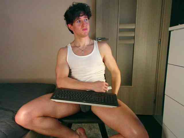 JustChrisHere Sex Cam Show
