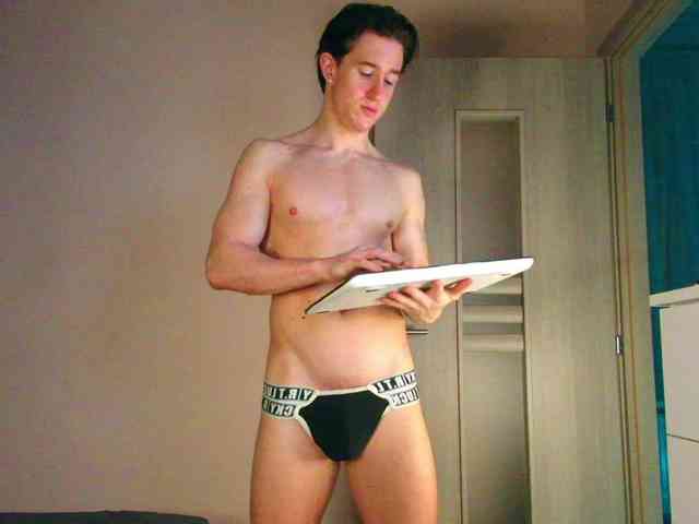 JustChrisHere Sex Cam Show