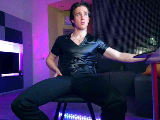 JustChrisHere Sex Cam Show
