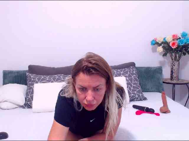 MiaHot webcam