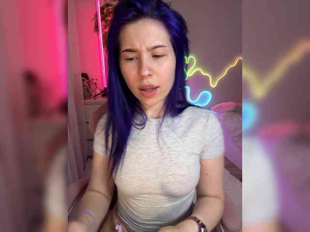 LadyAlis webcam